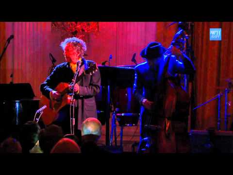 Bob Dylan Performs at the White House: 9 of 11