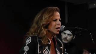 Pastora Soler - Vuelves a la vida (Fnac de Callao) 25-11-2017