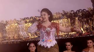 Download lagu SUMANDHING - NIKEN SALINDRY mp3 Download lagu SUMANDHING - NIKEN SALINDRY mp3