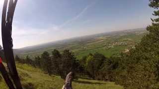 preview picture of video 'Parapente à Dourgne (St Stapin). Repose déco.'