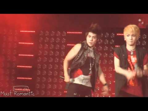 [fancam] 111023 SHINee Jonghyun - AMIGO @ SMT in NY