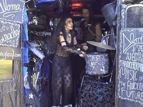 Aloma Shamanatrix & Matthew Miracle -Music at the Alomobile