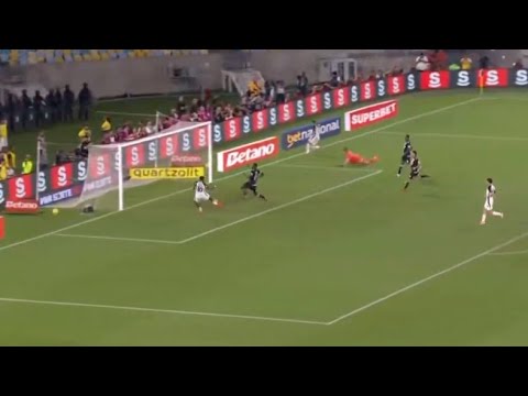 Corinthians campeão faz ano do Palmeiras ainda pior. Avança negociação entre Fla e Filipe Luís. LIVE