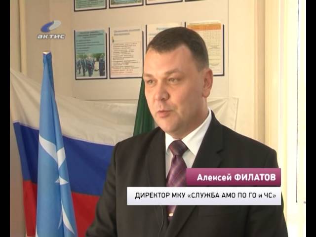 Школьники тренировались вместе со спасателями