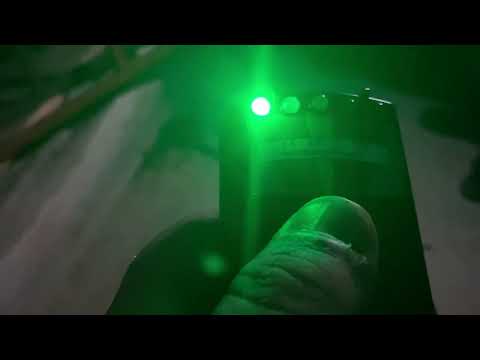 Ghost tour sæson 10  afsnit 2 genbesøg ubjerg forsamlingshus ser skygger og osv  nogen tage i døren.