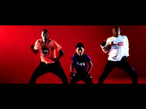 Real Phantom - Bailalo Sweet (video oficial)