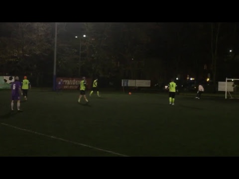 22.11 Politologia UWr (fioletowe) - Breslauer SC 08 (niebieskie)