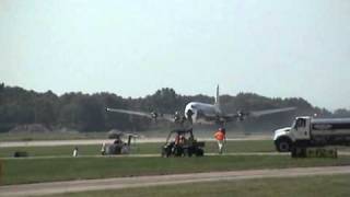 preview picture of video 'DC-7b taking off, Oshkosh 2010'