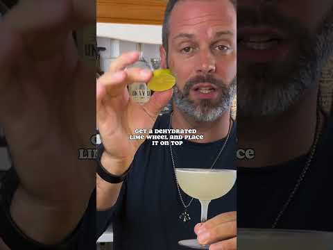 The Gimlet or Gin Sour! #mixology #cocktail #drink #mixologist #gimlet