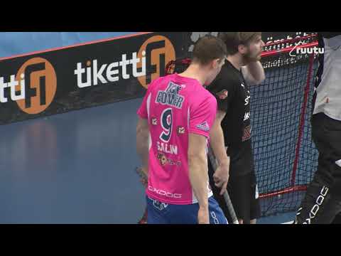 Oilers - Classic, F-liigan miesten sarjan 4.finaali; tilanne ensimmäisen erän viimeinen minuutti.