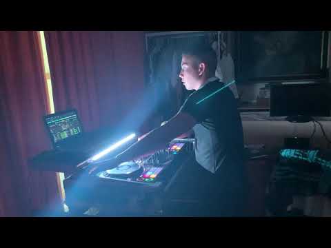 MINIMIX #050 | PUMP UP THE JAM 🕺🎶 3 Deck Mash-Up with Double Backspin | DDJ-1000