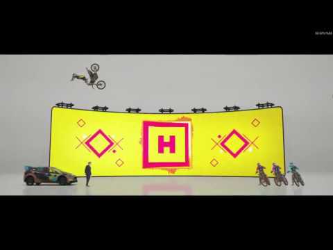 Forza Horizon 4 | Showcase Race with a TRAIN |