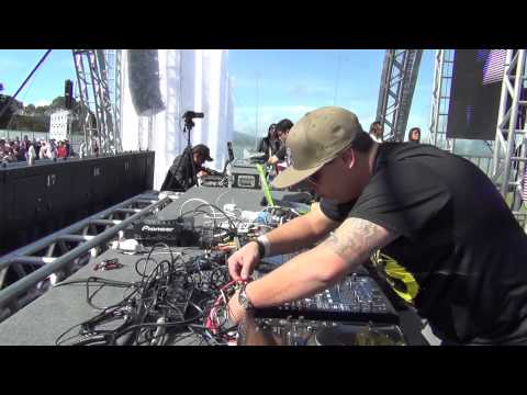 ZOOMINIMAL@ DEXTER KANE  25.MAIO.2013