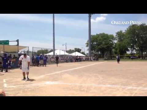 #Lions center Dominic Raiola takes batting practice prior to charity softball game benefiting Detroi