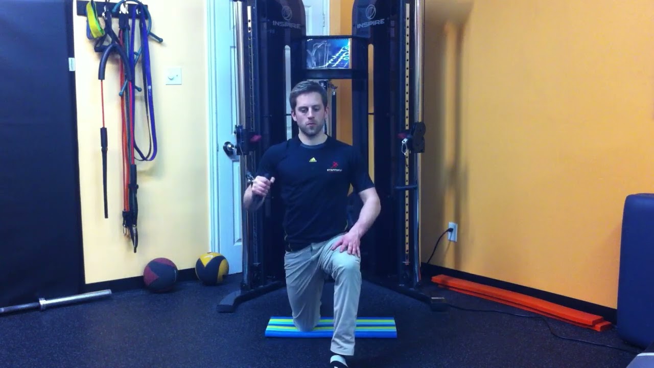 3. Half Kneeling One Arm Cable Chest Press(Front View)