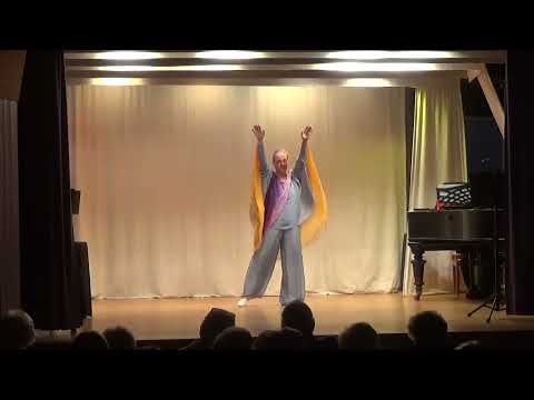 Novalis, aus:  1 Hymne an die Nacht, Eurythmie