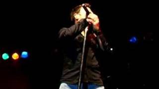 "Crashing Down" Shannon Noll, Live (  52 secs )