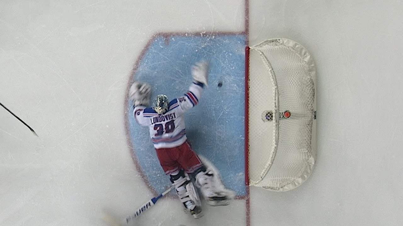 VIDÉO: WOW...Le vieux est encore capable de faire des arrêts de MALADE !!!