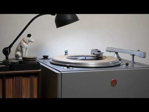 Moon Glow / Joe Venuti and his Orchestra