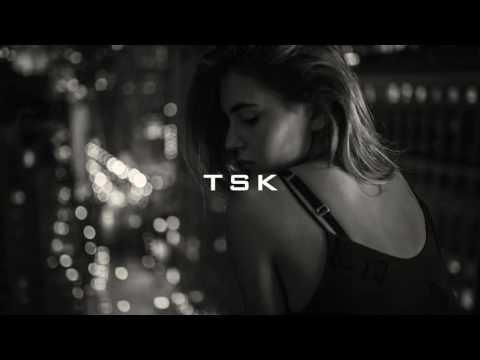 NDGO Sosa - Po' It Up 4 Me (Feat. Samaria)