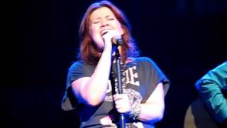 Walking After Midnight - Kelly Clarkson