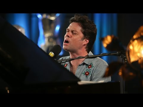 Rufus Wainwright sings I Don't Know What It Is