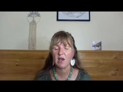 How to ground your energy — video featuring Leanne Sheargold