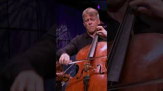 Download lagu Alban Gerhardt plays Elgar Concerto's quick scales 😉 mp3