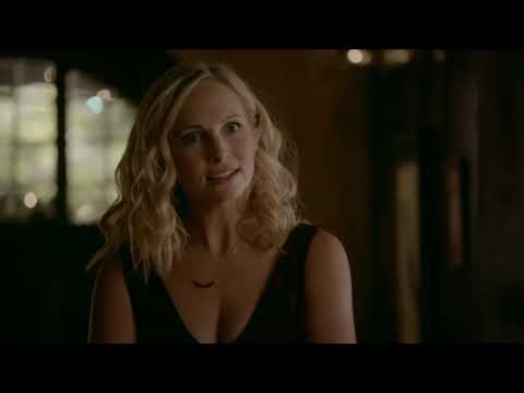 Everyone Shows Up For Christmas - The Vampire Diaries 8x07 Scene