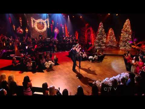 Michael Buble Ft. Thalia - Feliz Navidad (Special Christmas LIVE)