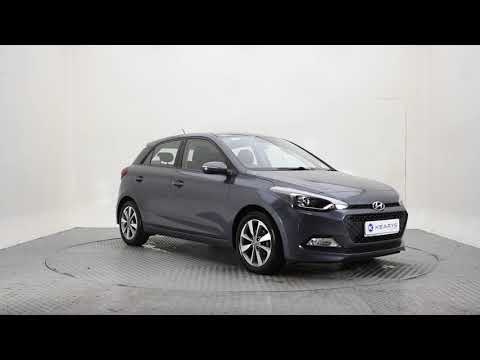 Hyundai i20 Petrol Deluxe - Image 2