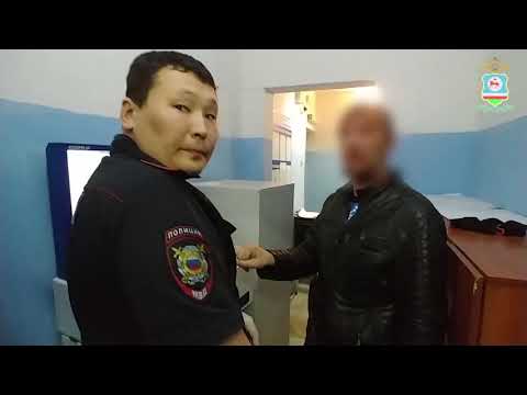 В Якутске налетчики с битой избили и ограбили продавца киоска (ВИДЕО)