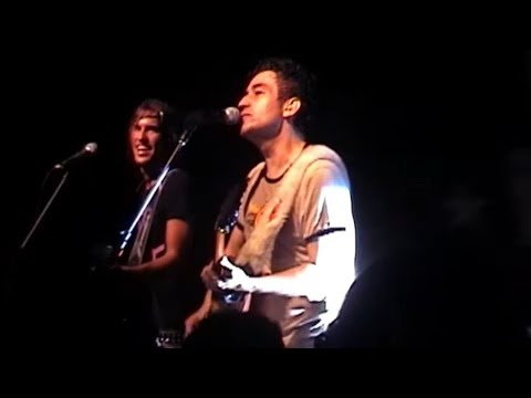 Los Prisioneros - La Oveja Negra, Queens, New York (9 de Septiembre, 2004) [1080p]