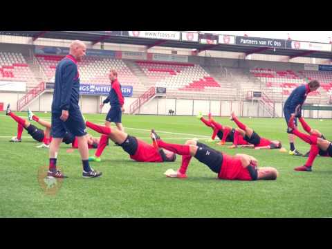 Supporters zijn teleurgesteld, trots en hoopvol tijdens eerste training