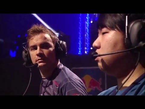 StarCraft II - (BOMBER/MMA vs HUK/MC) Red Bull Battle Grounds - GRAND FINALS