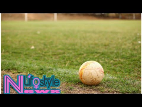 Bizarre sending off in juniors as keeper fights own fans