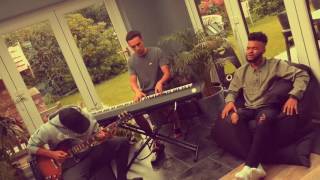 Frank Ocean Pink + White/Jazmine Sullivan Lions & Tigers & Bears cover by MiC LOWRY
