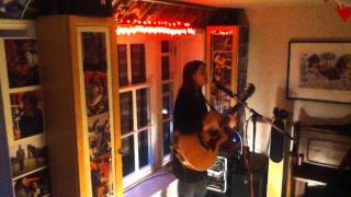 Liz Lawrence ~ OO Song ~ House Concerts York ~ 1.6.2013