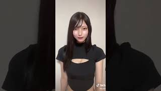 エロかわtiktokおっぱい女子