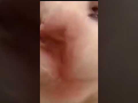 want a little kiss ?