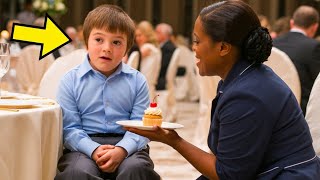 EN EL CUMPLEAÑOS DEL HIJO DISCAPACITADO, TODOS LE DIERON LA ESPALDA... ¡EXCEPTO LA MESERA!