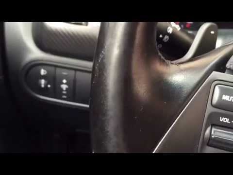Kia cerato 3 2014, оплётка руля перед заменой по гарантии