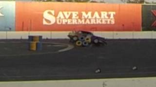 24 Hours of LeMons: Penny hits Petty Cash 431 at Arse Freeze 2013