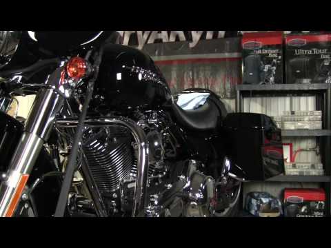 Kuryakyn Garage: Harley Davidson Street Glide Engine Accents Install
