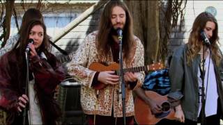 Alfaestreno: Good Girls de Crystal Fighters