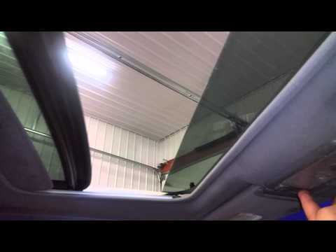 BH0854 - 2001 Toyota Camry Solara SE - Sunroof