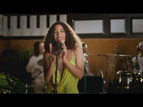 Charlotte Dos Santos - Filha Do Sol (Filmed at Angel Studios, London)