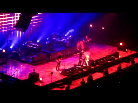 Smile Like You Mean It - The Killers live in Vancouver, BC