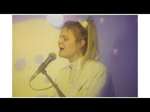 Lili Grace - Traveller (Live Session)