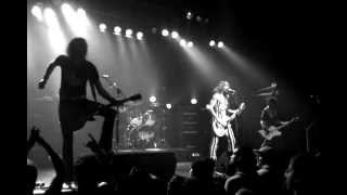 The Darkness- Is It Just Me (live)